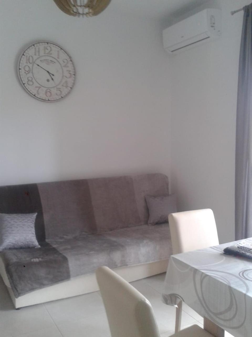 Apartmani Gaga Bibinje Bilik gambar
